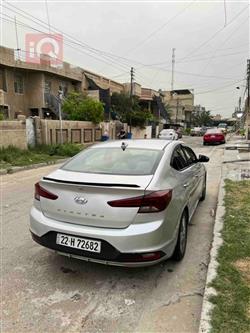 هیوندای ئەلەنترا
